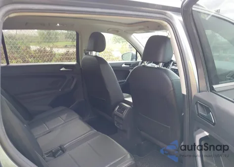 2018 Volkswagen Tiguan 2.0T Se/2.0T Sel z USA, uszkodzony, nr VIN 3VV2B7AXXJM011658